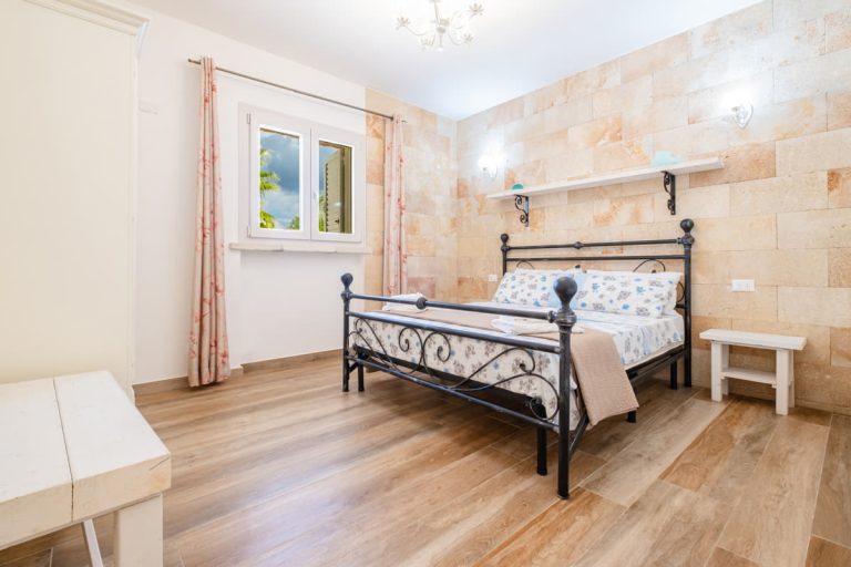 Villa Salux Torre san Giovanni - Villa con piscina privata (12)