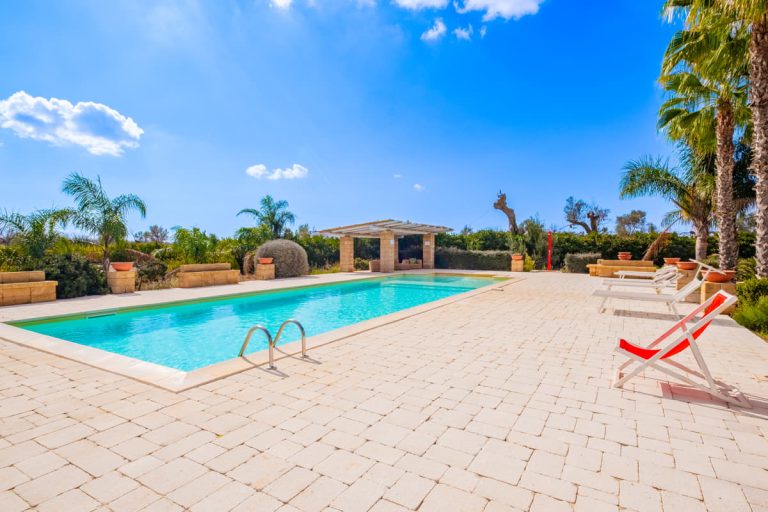 Villa Salux Torre san Giovanni - Villa con piscina privata (23)