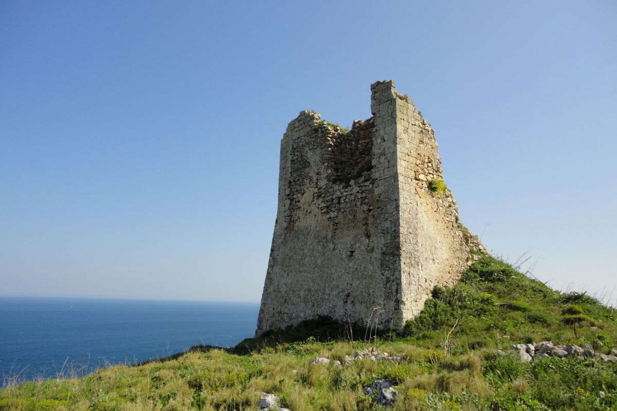 Torre del Sasso 1 torre del sasso salento
