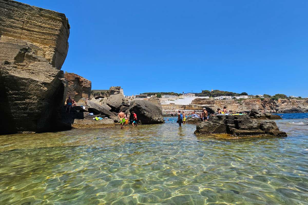 Santa Cesarea Terme: terme, mare e cosa vedere nel Salento 6 piscine santa cesarea terme