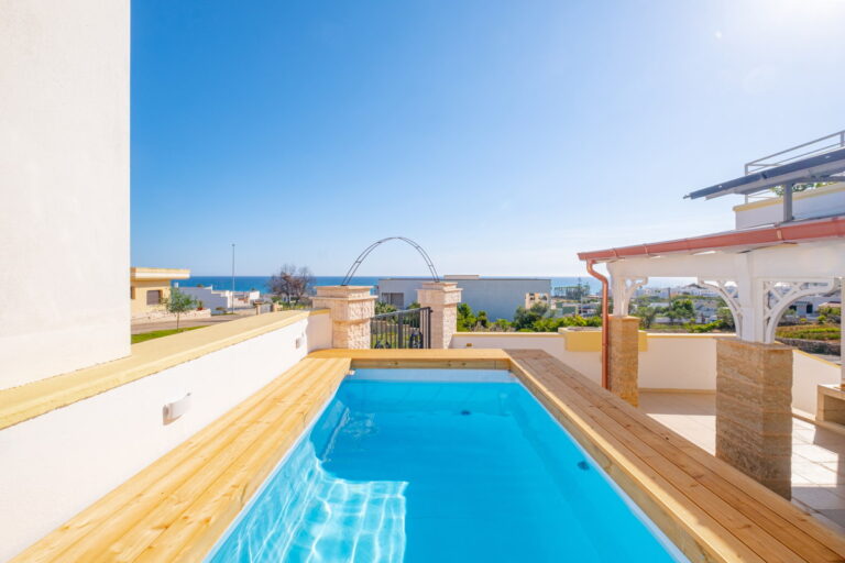 6. Villetta Teresa Torre Vado - Villa con piscina vista mare