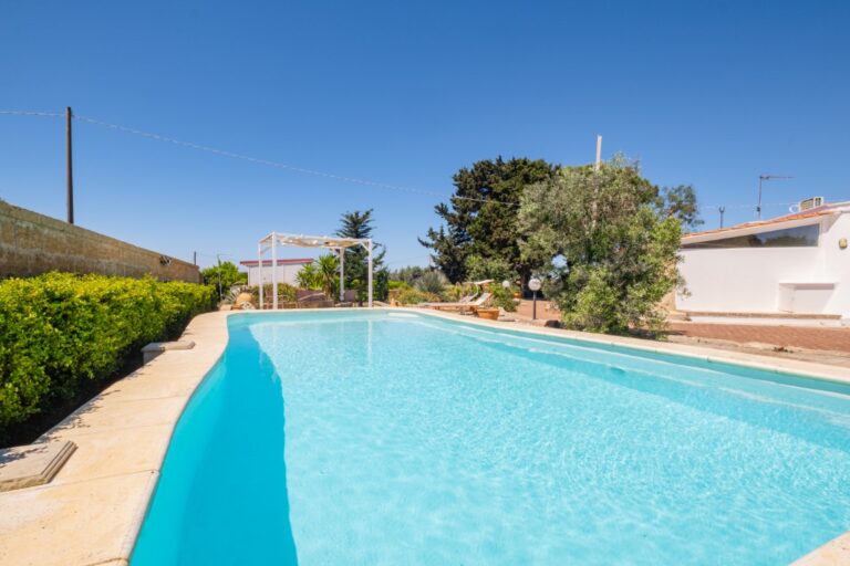 Villa Sarena Santa Maria di Leuca - villa con piscina e jacuzzi privata (12)