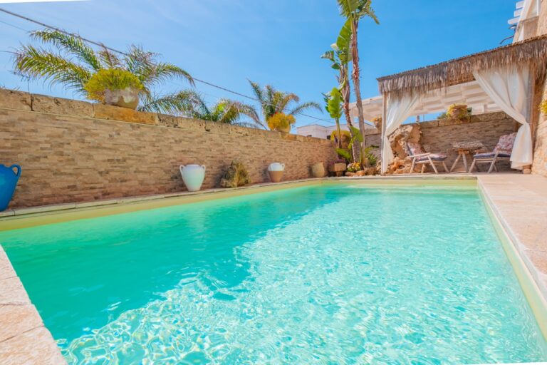 villa ferilù torre san giovanni villa con piscina privata (1)