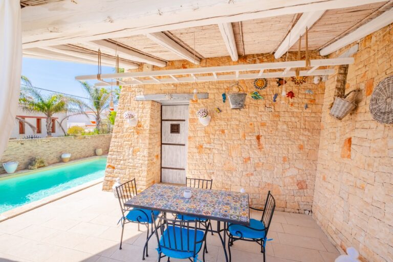 villa ferilù torre san giovanni villa con piscina privata (35)