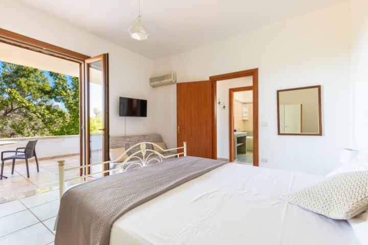 Villetta Macchia Incantata - villa con piscina e vasca idromassaggio privata (14)