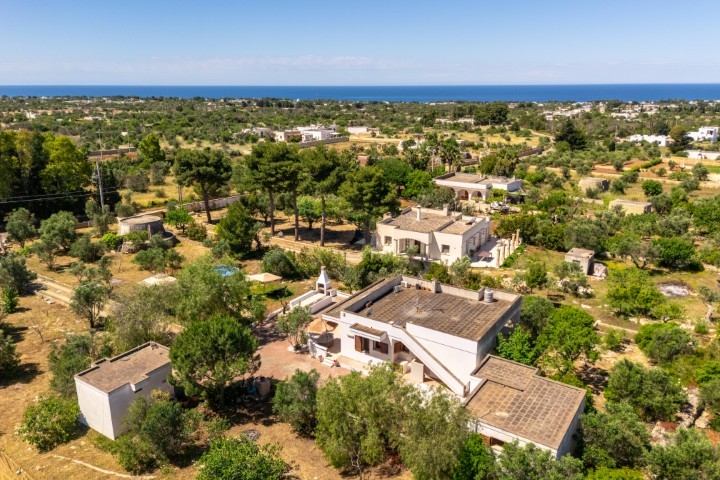 Villetta Macchia Incantata - villa con piscina e vasca idromassaggio privata (41)